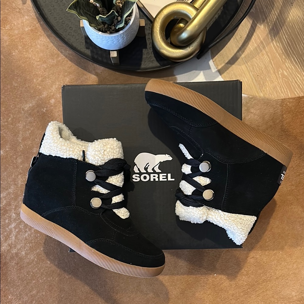 Sorel Women's Out N About Cozy Wedge